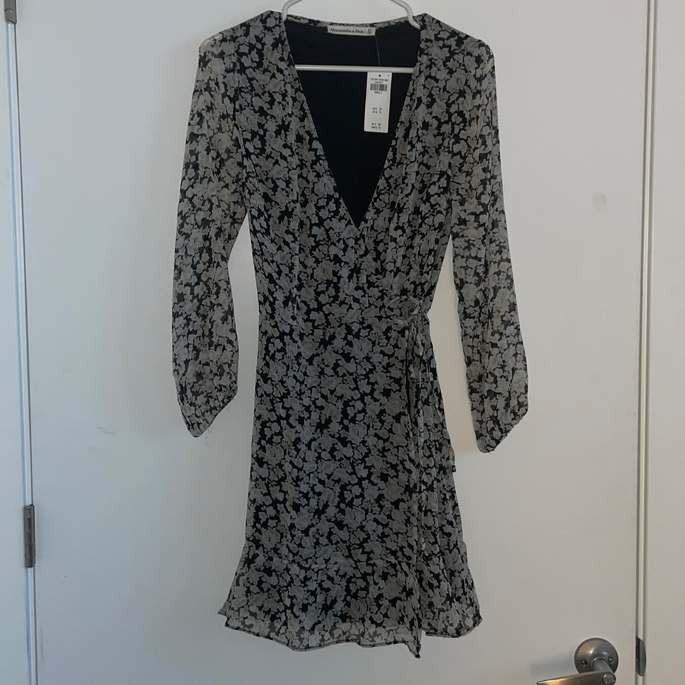 NWT new dress Abercrombie & Fitch A&F floral small tall wrap